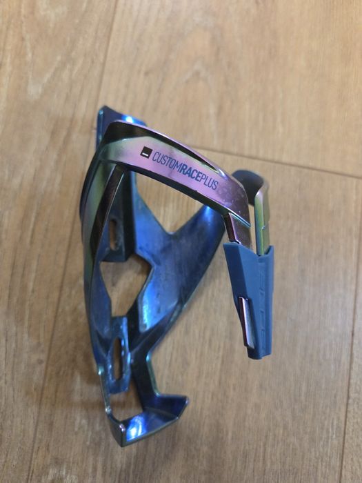 Бутылкодержатель вело