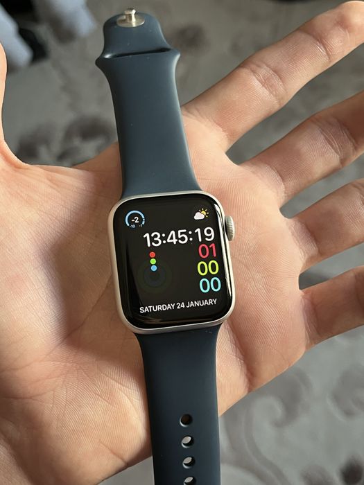 APPLE WATCH SE В отличном состоянии