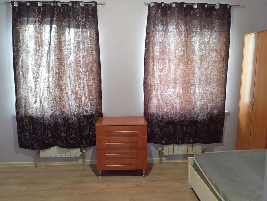 Сдам полдома на долгий срок