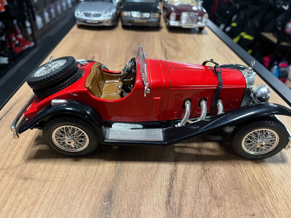 BBURAGO метален колекционерски модел MERCEDES BENZ SSK 1928г.1:18