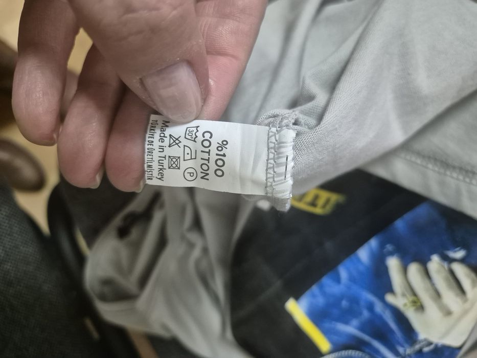 Продам новую футболку