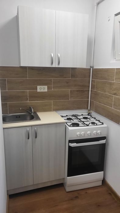 Garsoniera de închiriat