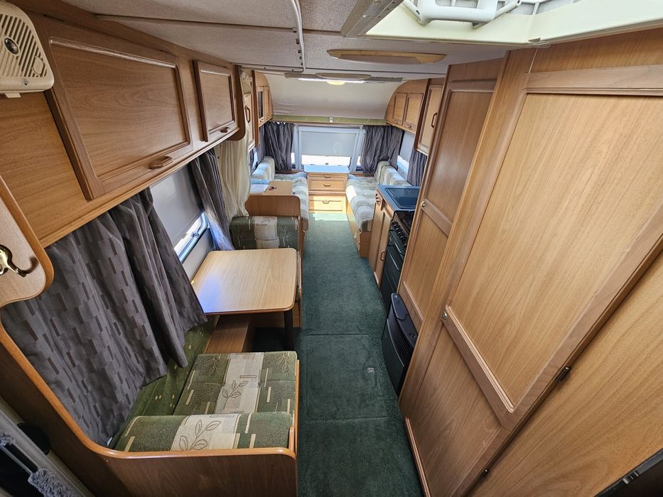 Rulota caravana Avondale Dart 6 persoane 2004