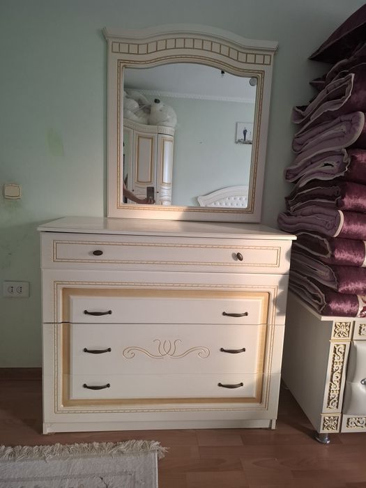 Спальный гарнитур бу