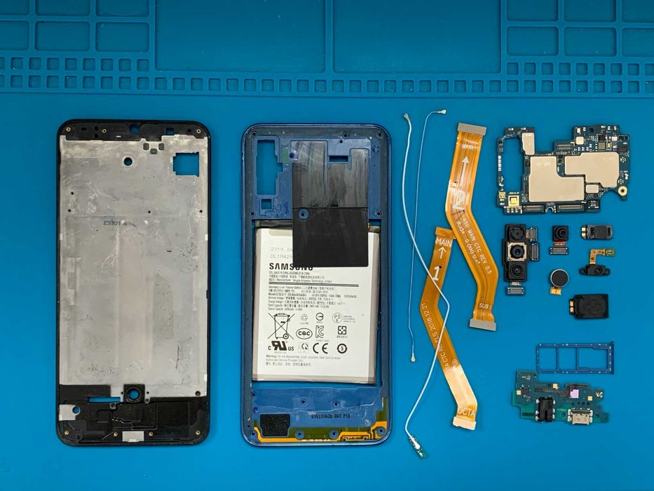 Samsung Galaxy A50 на части