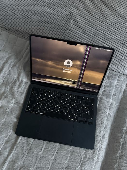 Macbook air 13 м2