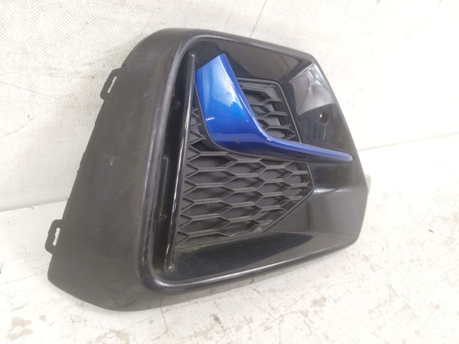 Хонда Сивик / Honda Civic 10 Hatchback Решетка на задния бампер ляво H