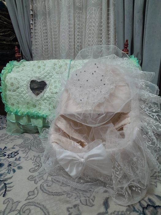 Beshik sotiladi yonidegi konvert bilan birga