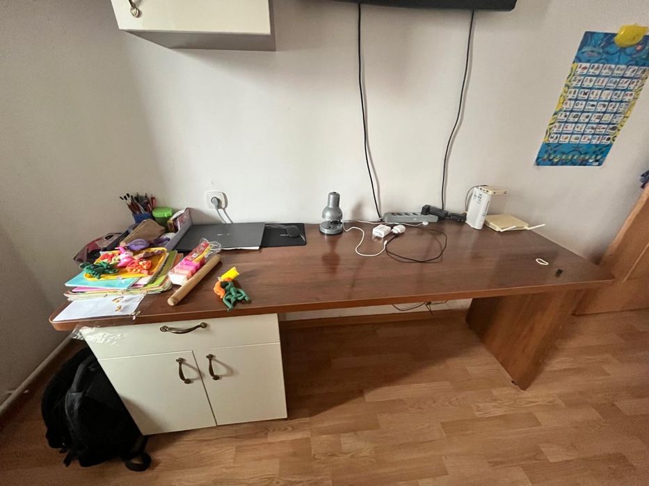 Продам спальный гарнитур