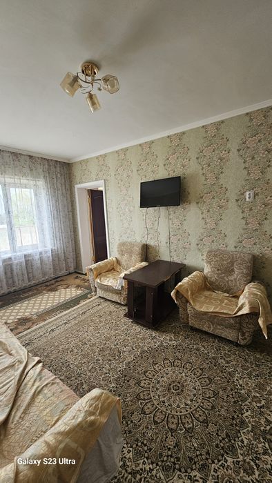 Аренда жомий чукурсой 2.хонали оилага берилади расмдаги уй