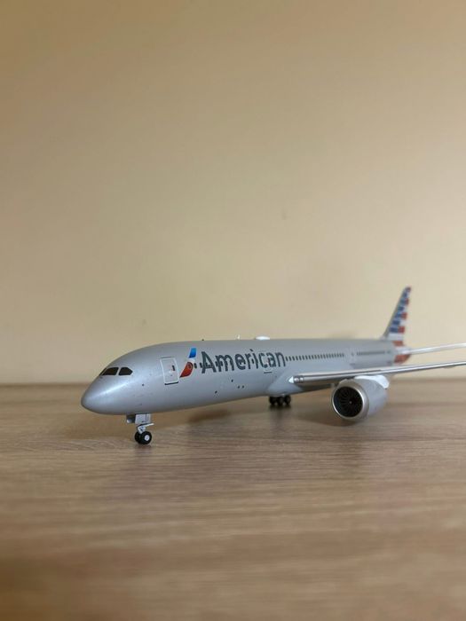 Макет на самолет 787 Dreamliner