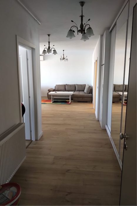 Inchiriez apartament 3 camere Stefan cel Mare