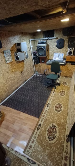 Продам квартиру 4 комнаты