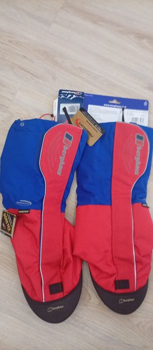 Parazapezi Berghaus, model  pro, cu membrana gore-tex; marimea 35/36;