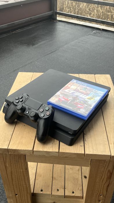 Ps 4 slim + controller