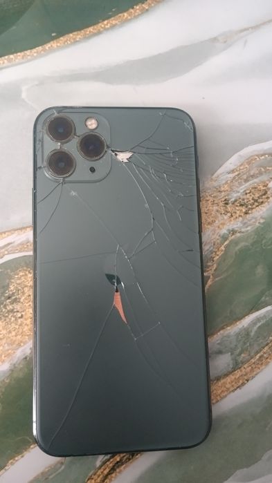 iPhone 11 pro 64GB 71% батареи