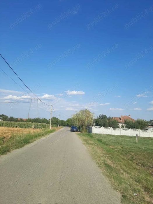Teren intravilan 2600 mp cu toate utilitatile la strada Babeni Valcea