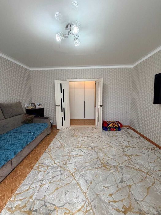 Продам 2х комн кв  168квартал