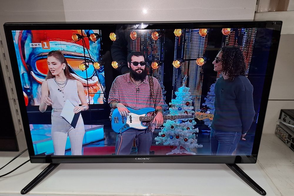 32" led tv Crown телевизор