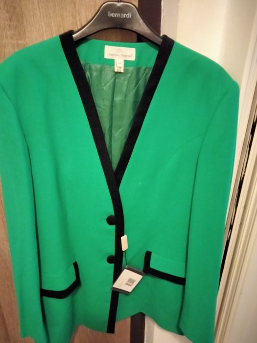 Geci, sacouri noi și palton la numai 50 lei buc noi