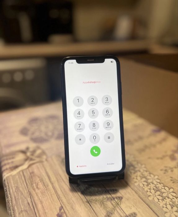 Vand iphone xr 64 de gb