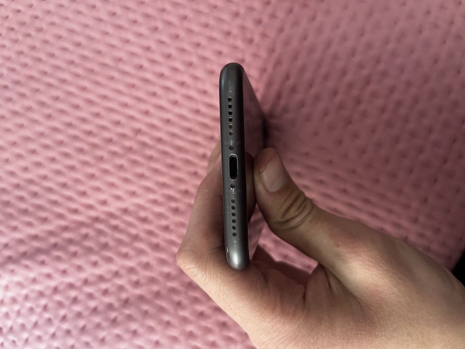 Iphone 11 128гб емкотсь 77%