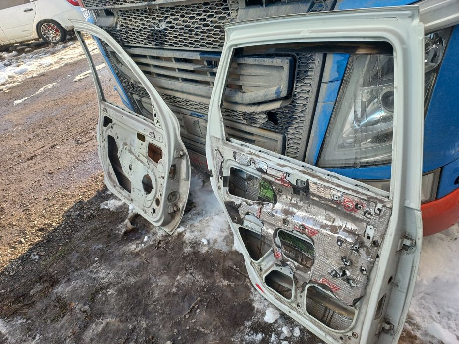 Продам двери Лада гранта