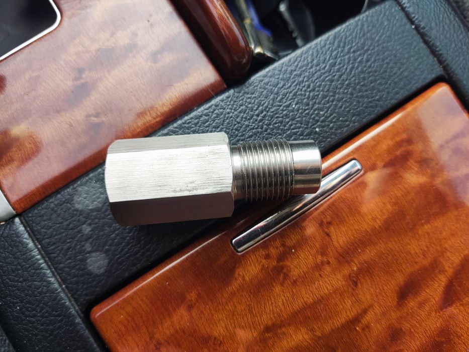 Горит чек поставь обманку