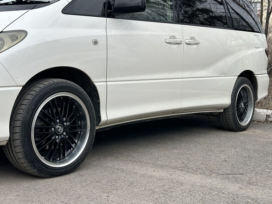 Продам диски с резиной на машину