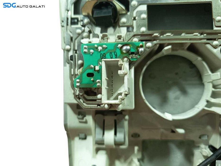 Lampa Iluminare Habitaclu Plafon Plafoniera Volkswagen Passat B6 2005 - 2010 Cod 1K0947133H 1K0947105 [LS0270]