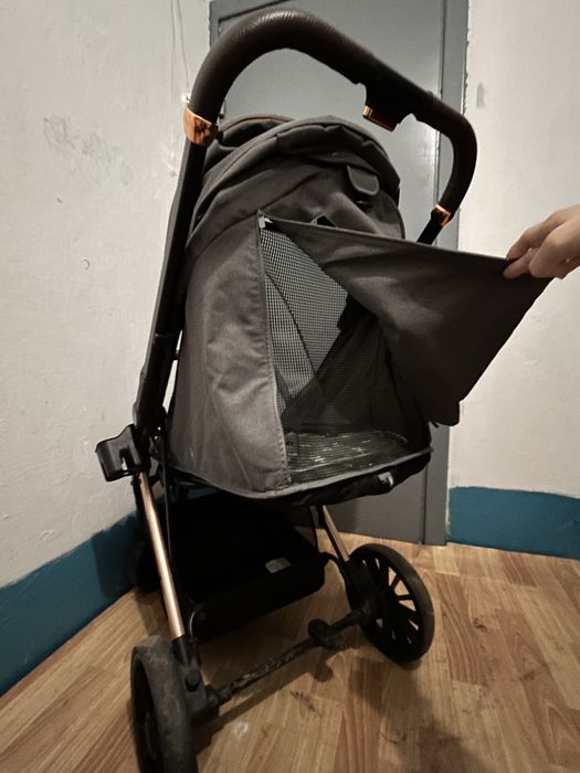 Продам коляску teknum