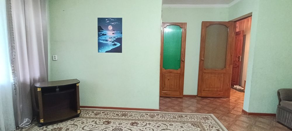 Сдам 2х комн квартиру
