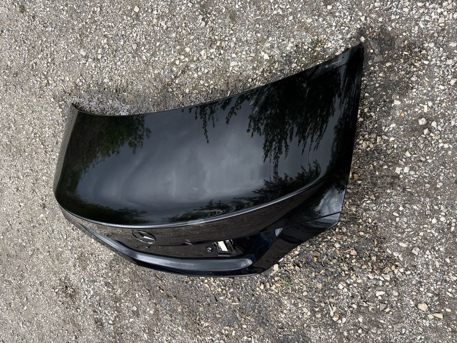 Заден капак (черен и сив) Мерцедес CLA