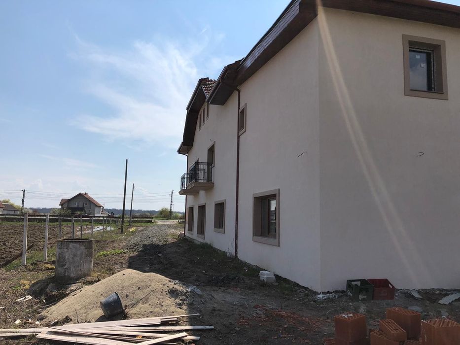 Vând pensiune/hotel neterminat, ideal pentru investiție