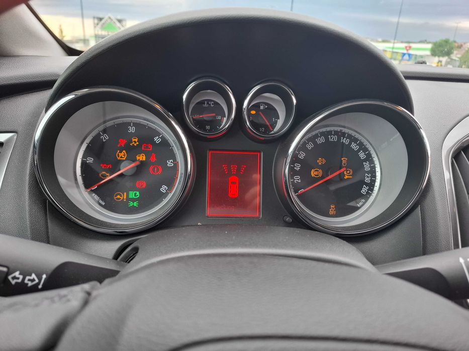 OPEL Astra 2015 — imagine 5