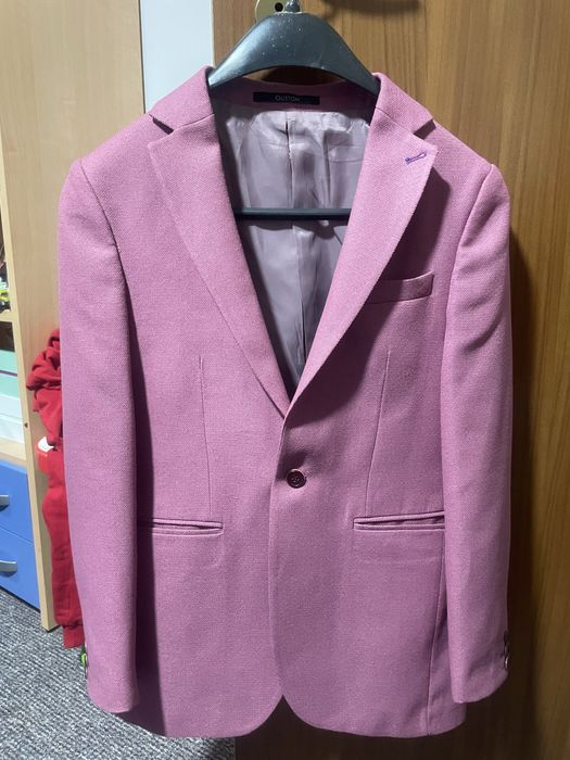 Sacou, pantaloni su vesta 50 lei bucata