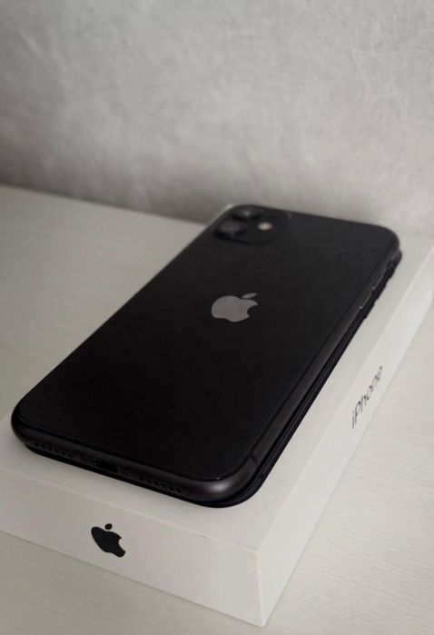 Продам iphone 11 64gb полный комплект