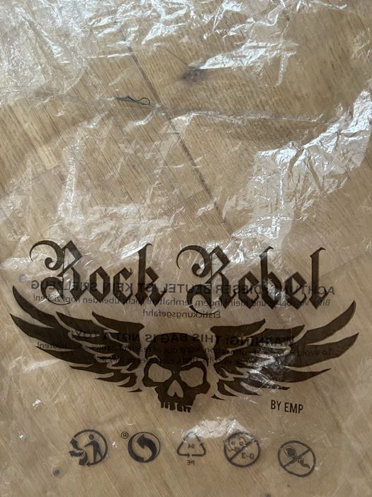 Уникално готин, топъл и интересен суитчeр - НОВ