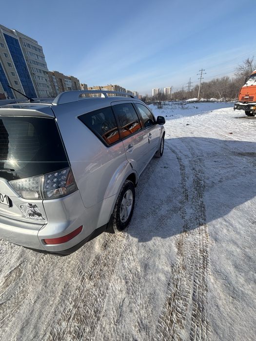 Митсубиши аутландр