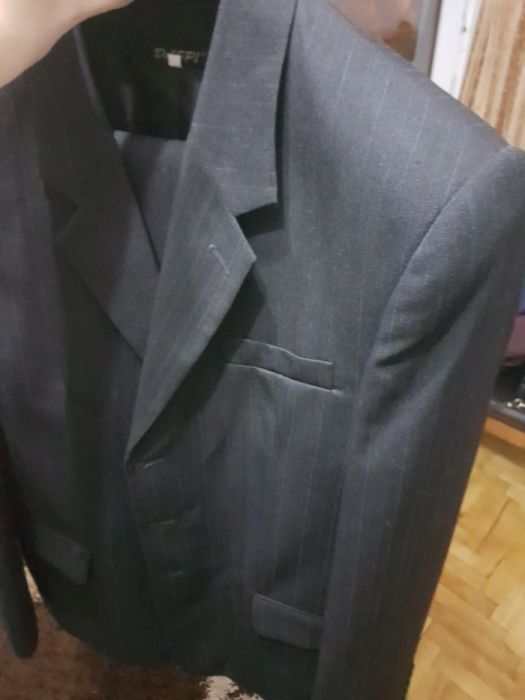 Costum barbatesc marime 50. NOU