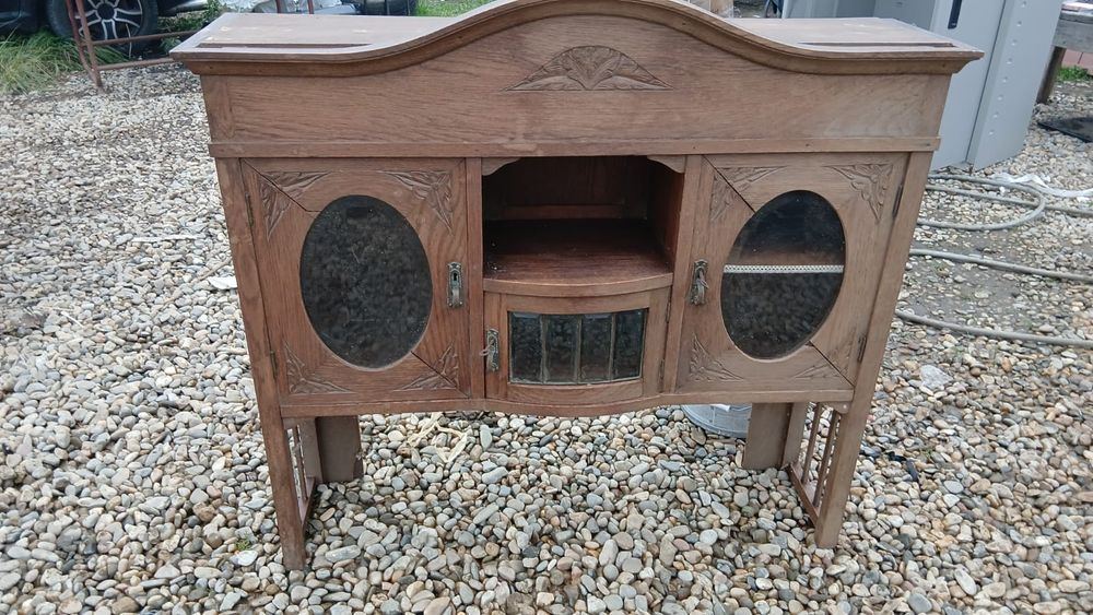 Mobilier vechi lemn masiv 300 lei