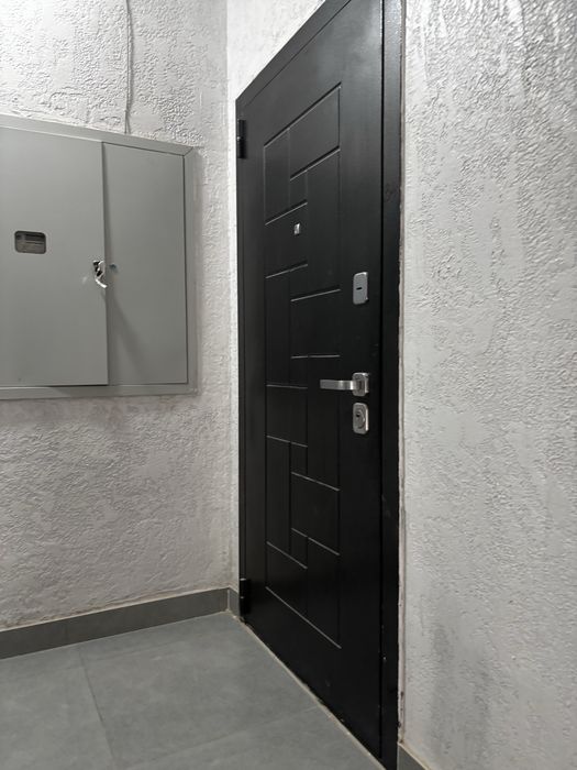 Продам 3 комнатную в новостройке