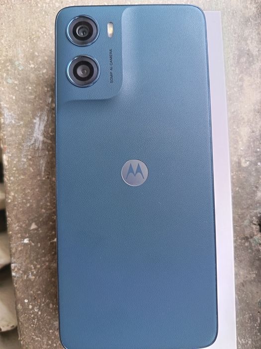 Vând Motorola g06