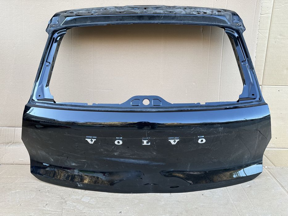 Капак VOLVO XC40
