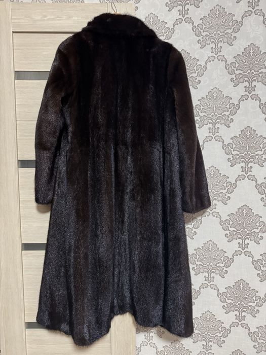 Продам норковую шубу