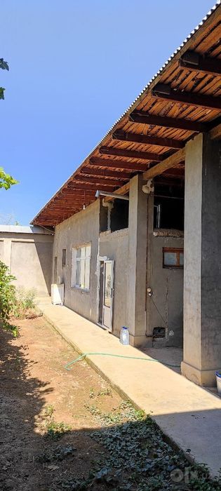 ПРОДАЁТСЯ ДОМ В ЦЕНТРЕ КИБРАЯ

Просторный 2-этажный дом на участке