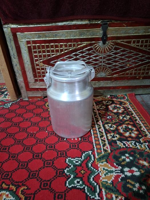 Flyaga sotiladi 10 litr