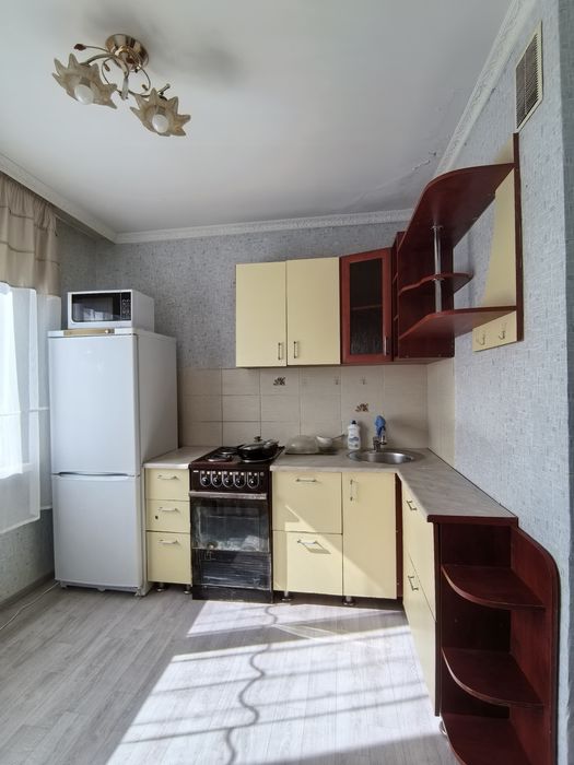 Сдам 1-ком. кв посуточно. Естая 99.