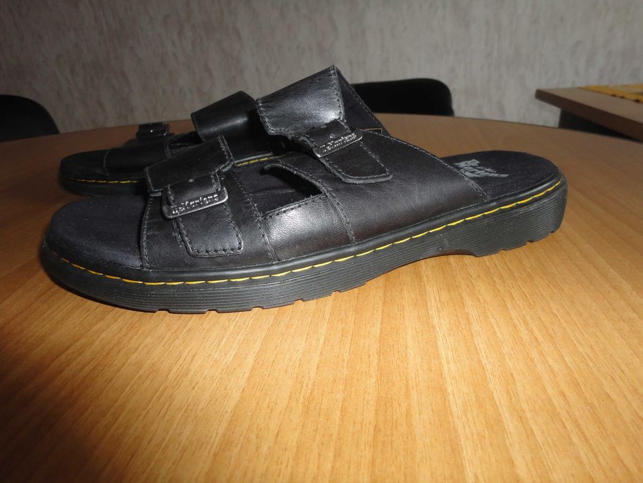 N44 Dr. Martens/нови/оригинални мъжки чехли