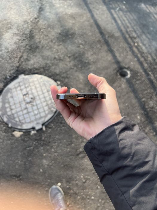 Iphone 12 pro sotiladi